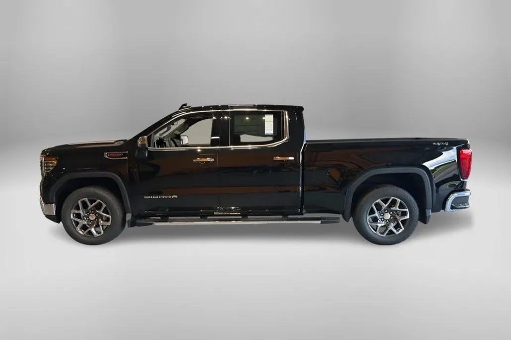 2026 Gmc Sierra 1500 SLT photo 1