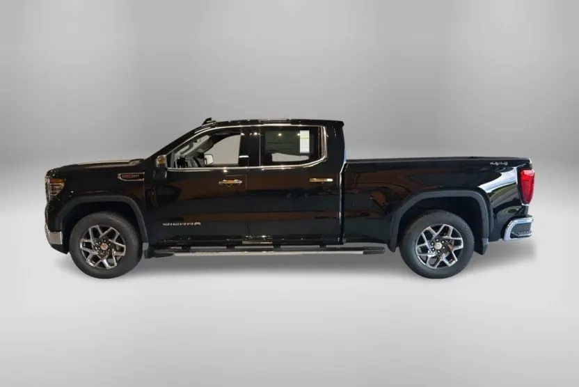 2026 Gmc Sierra 1500 SLT photo 1
