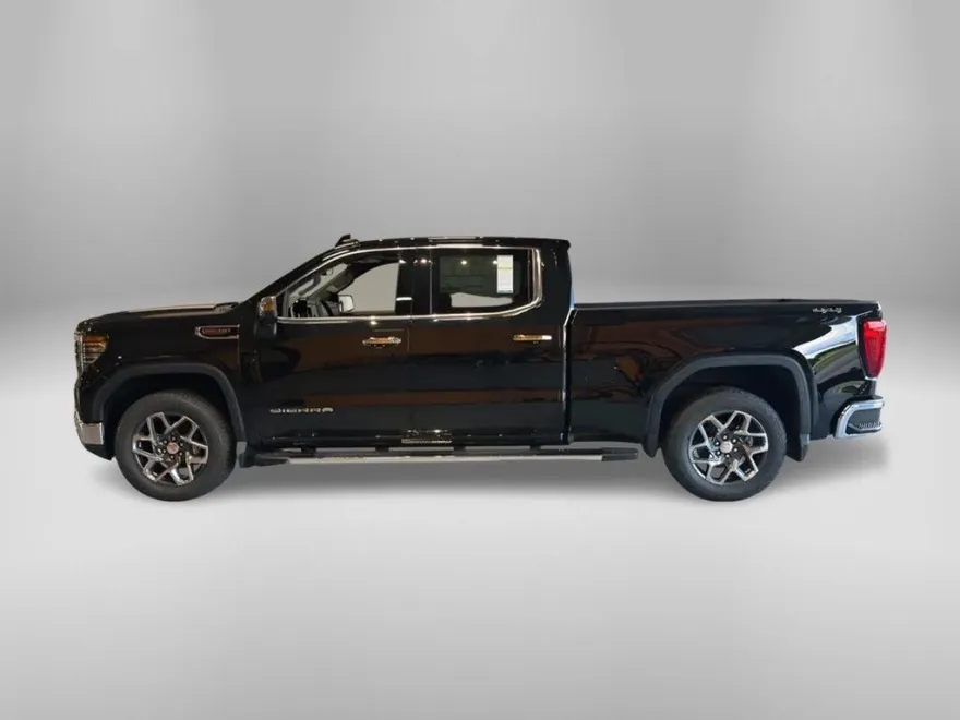2026 Gmc Sierra 1500 SLT photo 1