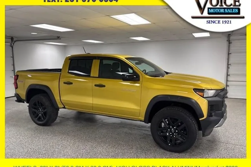 2023 Chevrolet Colorado Trail Boss photo 1