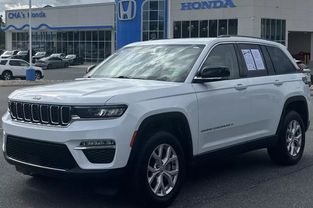 2022 Jeep Grand Cherokee Limited photo 1