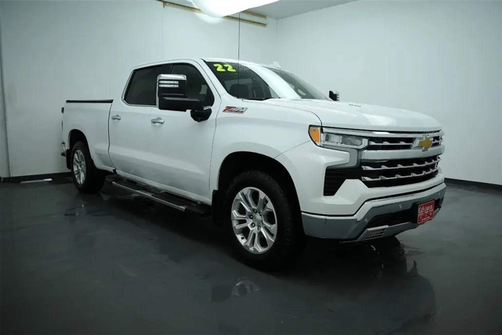 2022 Chevrolet Silverado 1500 LTZ photo 1