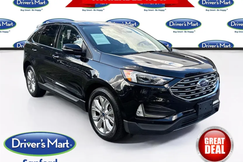 2022 Ford Edge Titanium photo 1