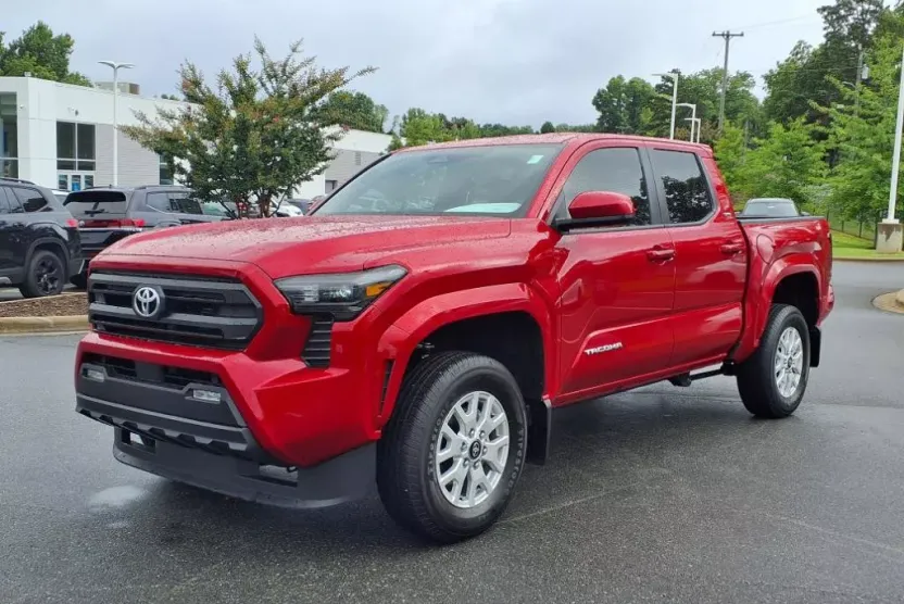 2025 Toyota Tacoma SR5 photo 1