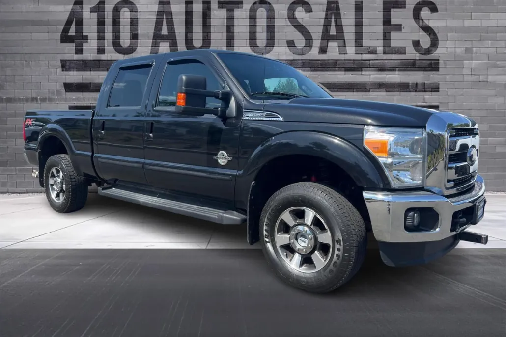 2015 Ford F-350 Lariat photo 1