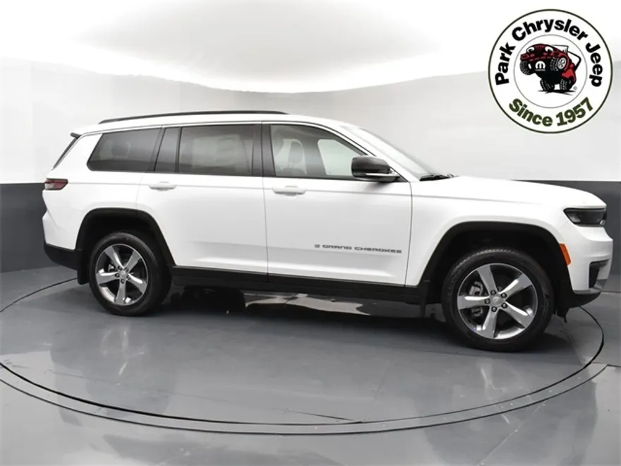 2025 Jeep Grand Cherokee Limited photo 1