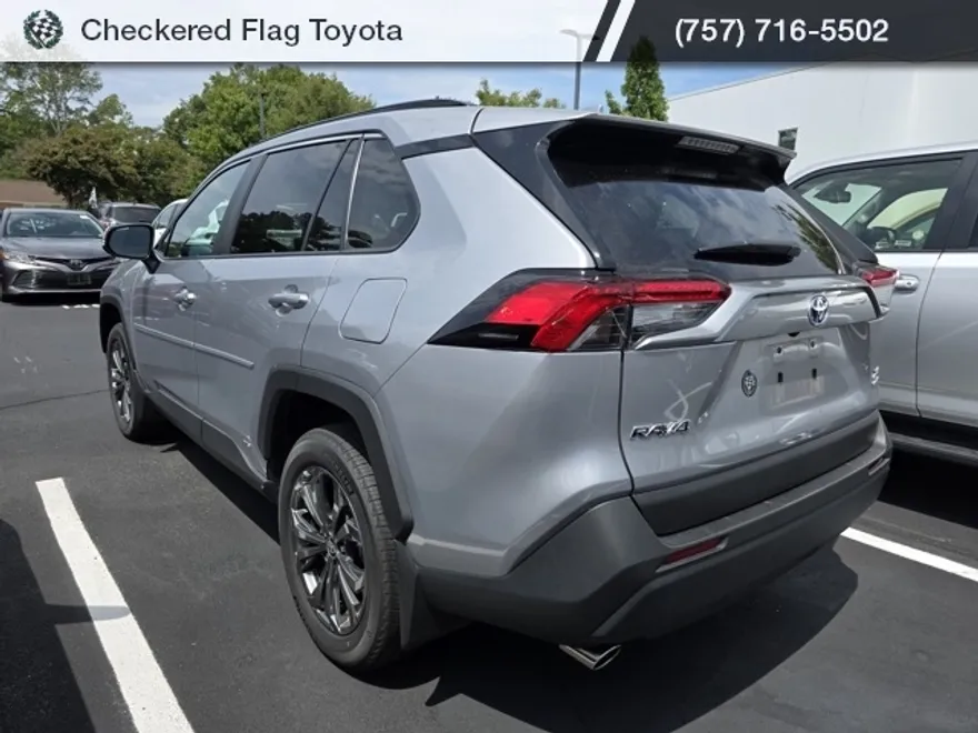 2024 Toyota RAV4 Hybrid XLE Premium photo 1