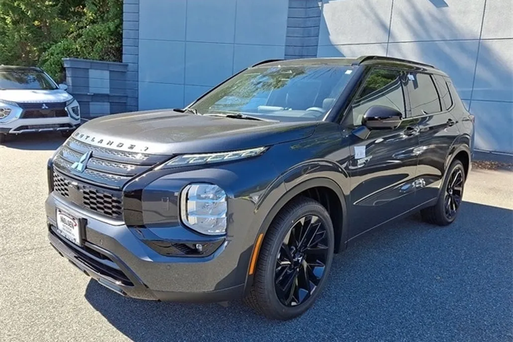 2025 Mitsubishi Outlander PHEV SEL Black Edition photo 1