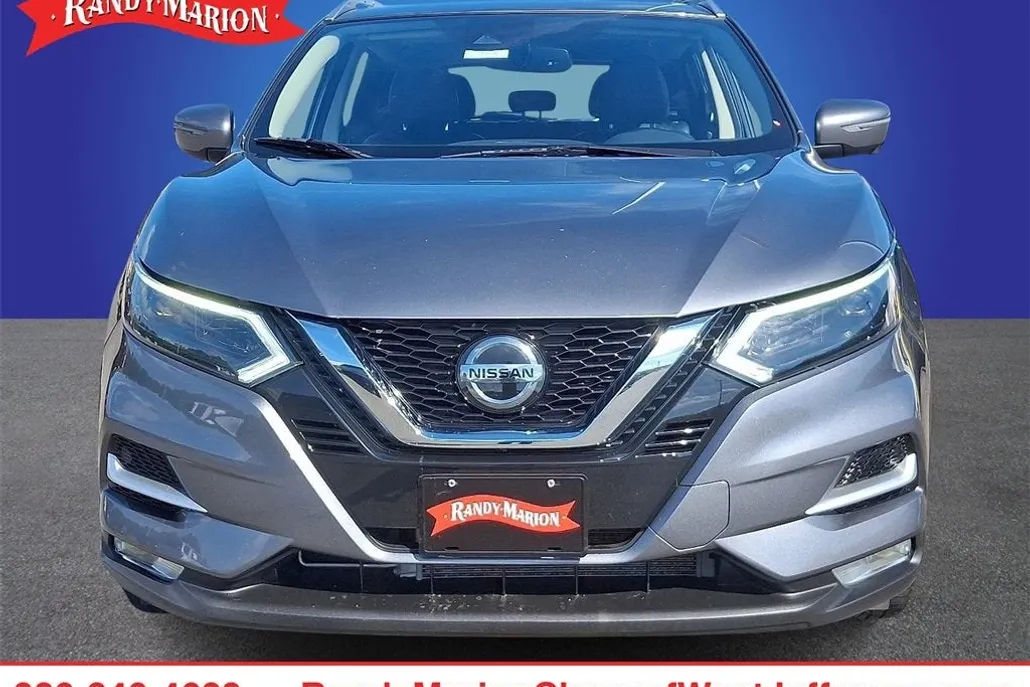2022 Nissan Rogue Sport SL photo 1