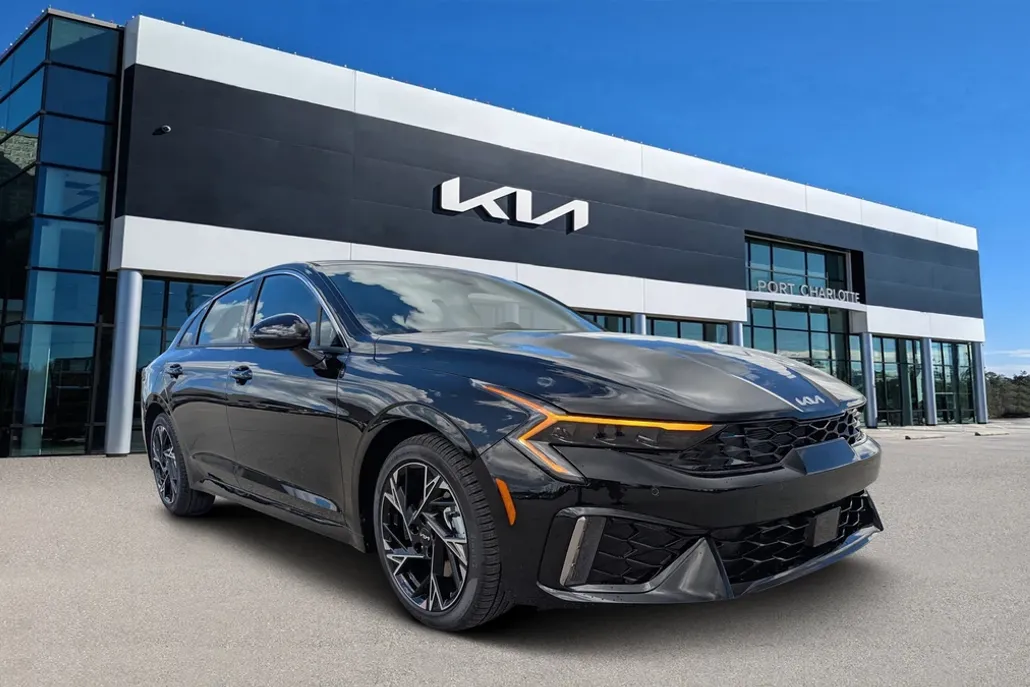 2026 Kia K5 GT-Line photo 1