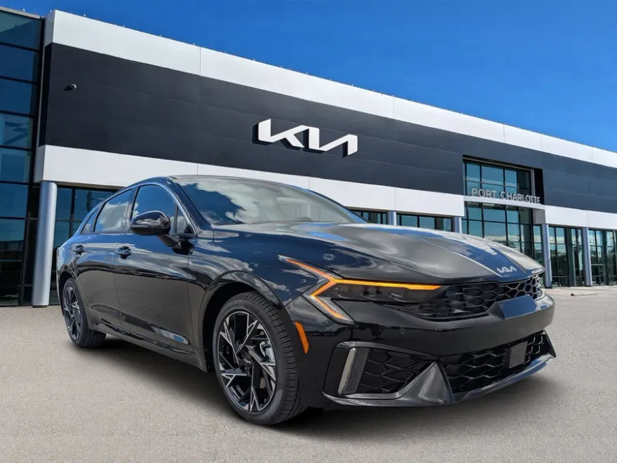 2026 Kia K5 GT-Line photo 1