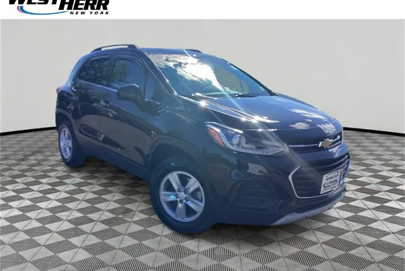 2019 Chevrolet Trax LT photo 1