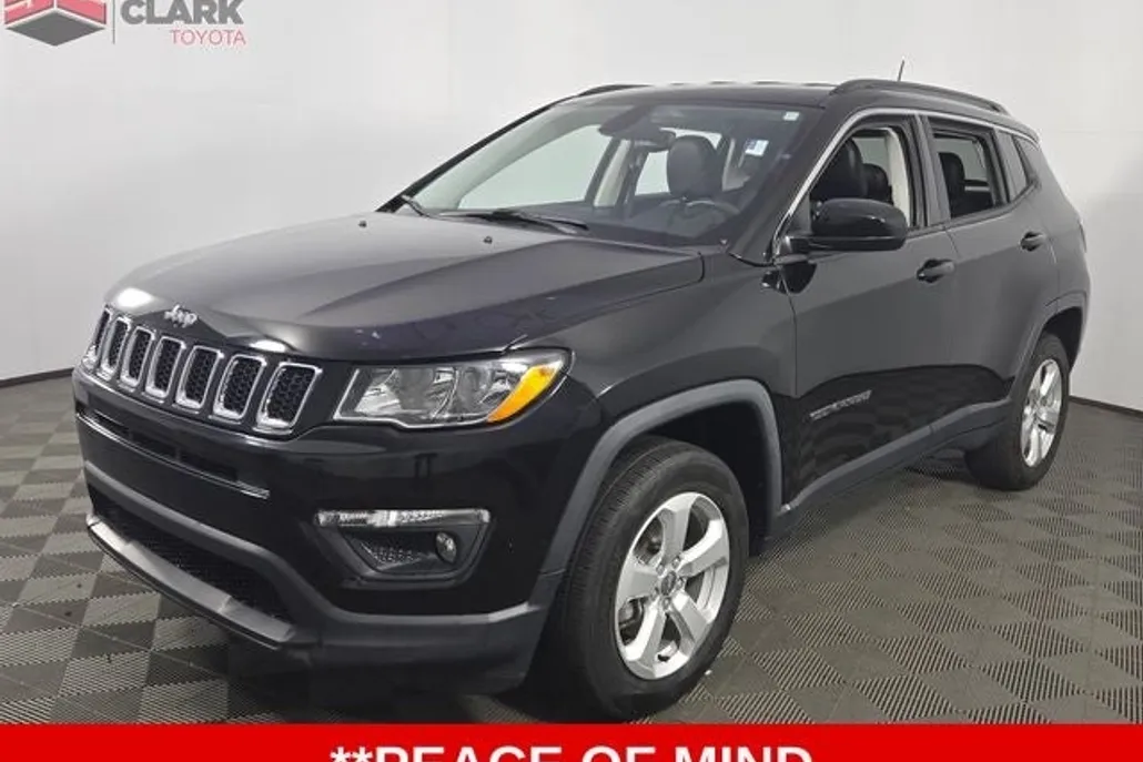 2019 Jeep Compass Latitude Sport photo 1