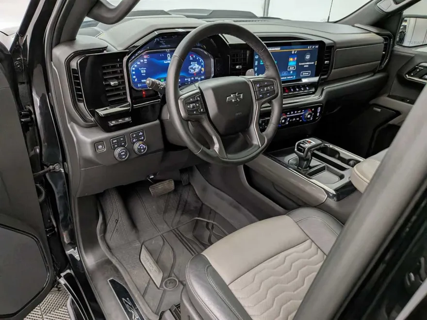 2024 Chevrolet Silverado 1500 ZR2 photo 1