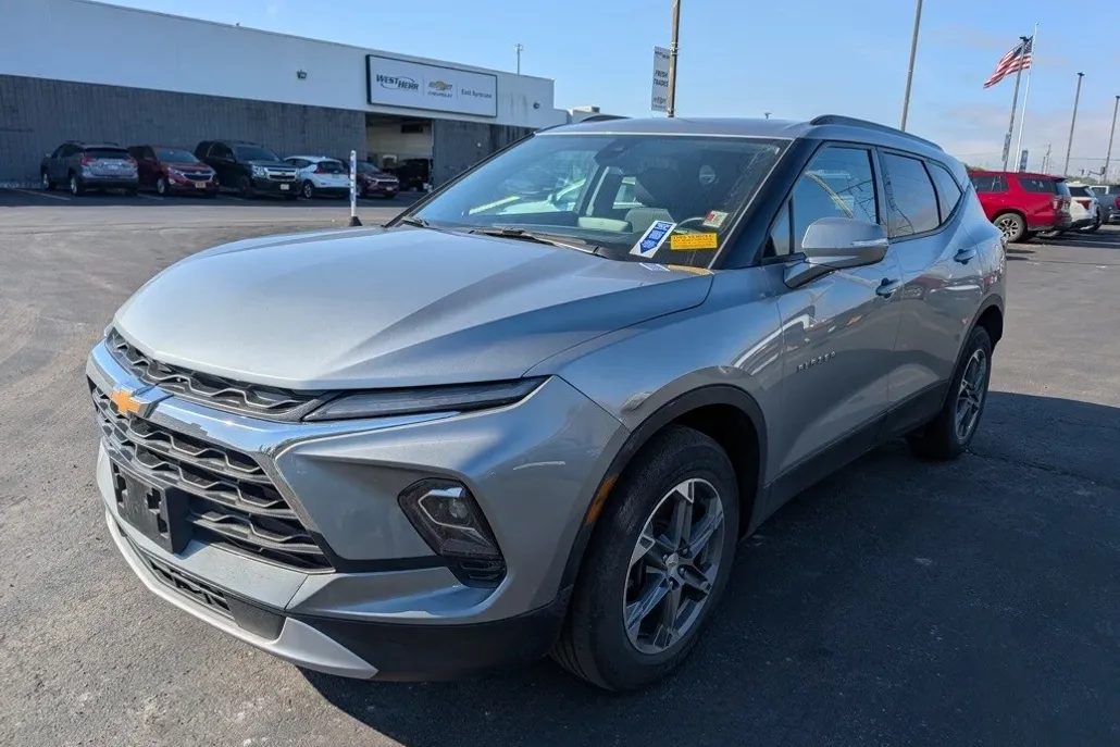 2024 Chevrolet Blazer 3LT photo 1