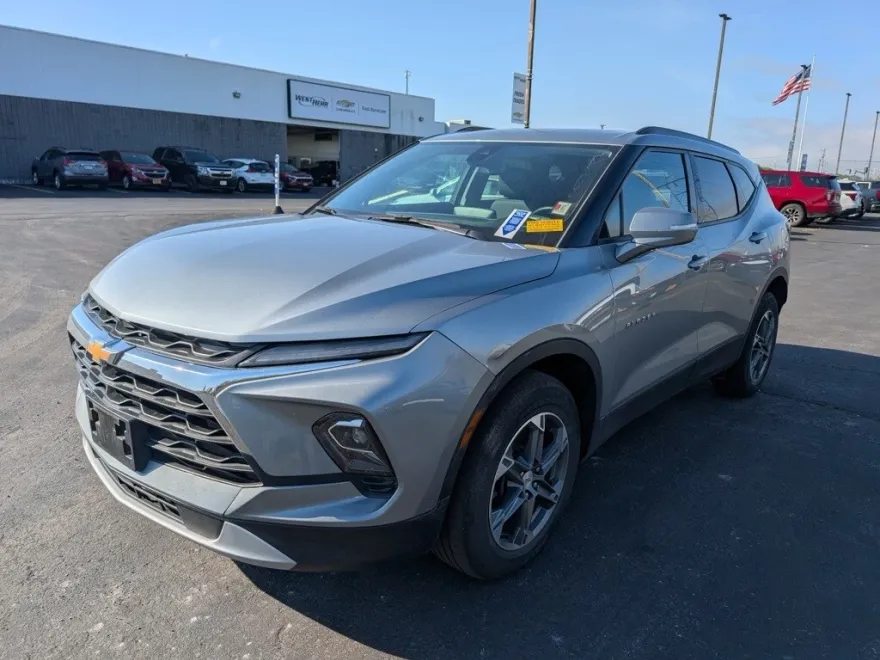 2024 Chevrolet Blazer 3LT photo 1