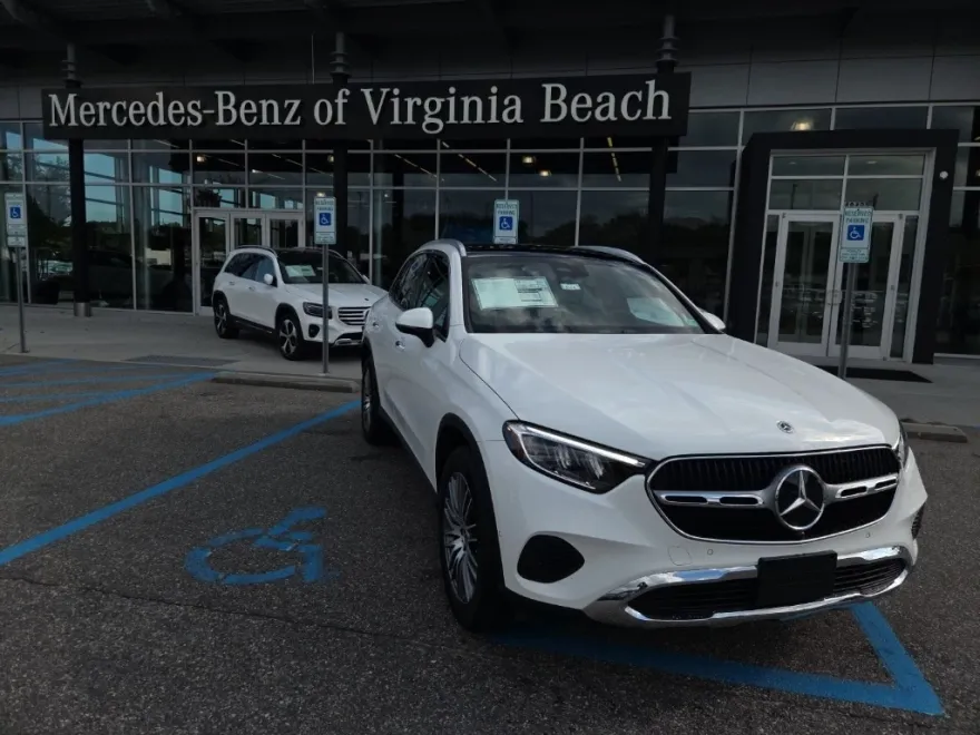 2026 Mercedes Benz GLC 300 4MATIC photo 1