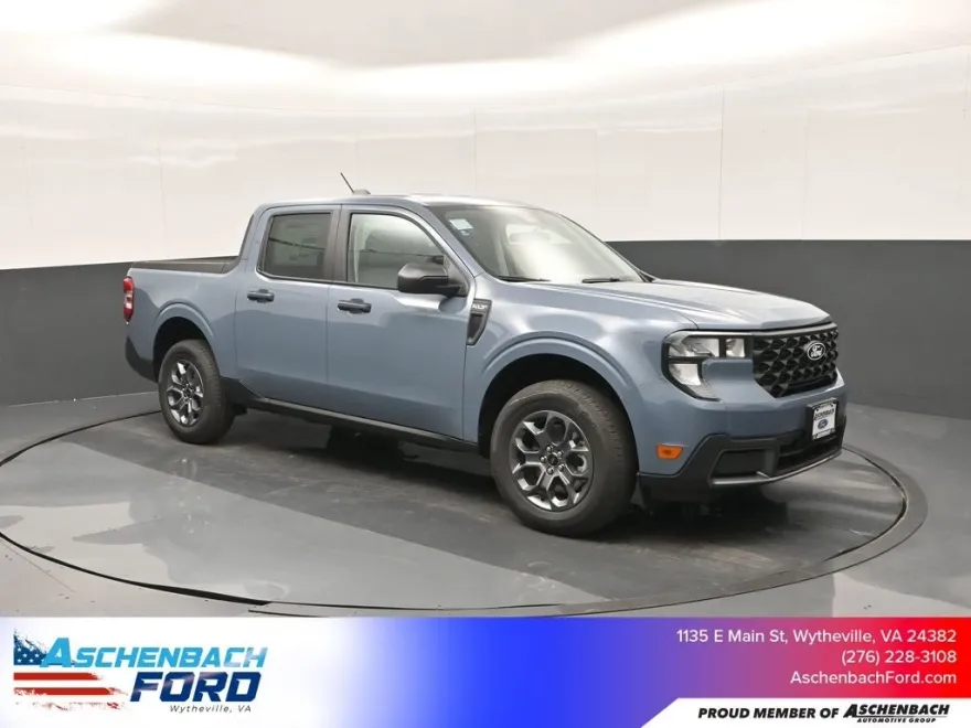 2025 Ford Maverick XLT photo 1