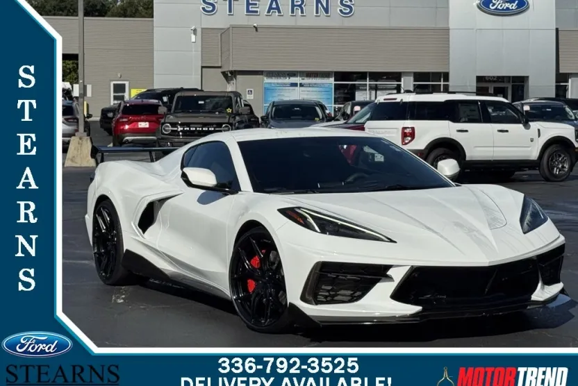 2020 Chevrolet Corvette Stingray 3LT photo 1