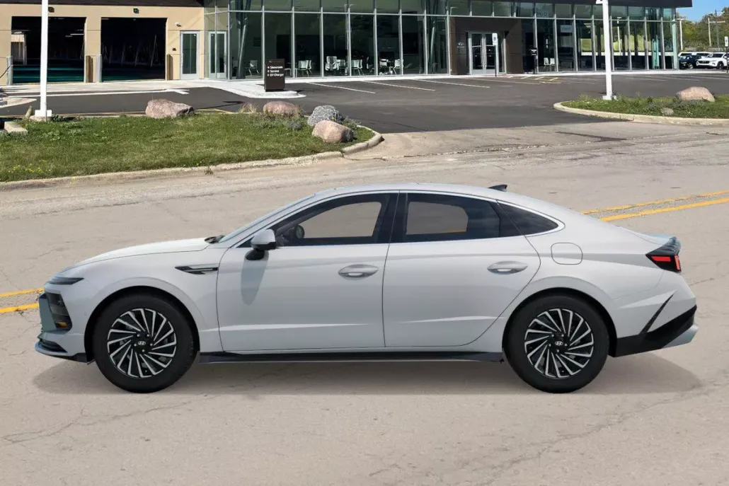 2026 Hyundai Sonata Hybrid Limited photo 1