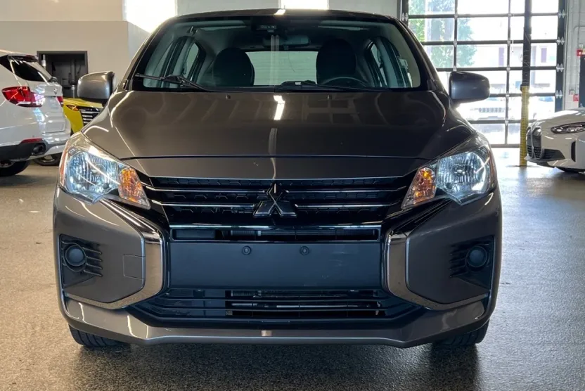 2022 Mitsubishi Mirage ES photo 1