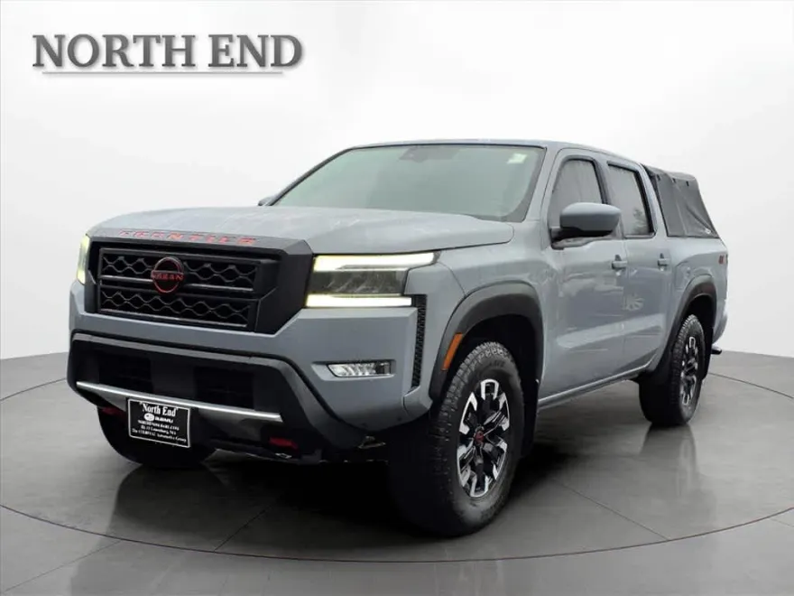 2022 Nissan Frontier PRO-4X Crew Cab photo 1