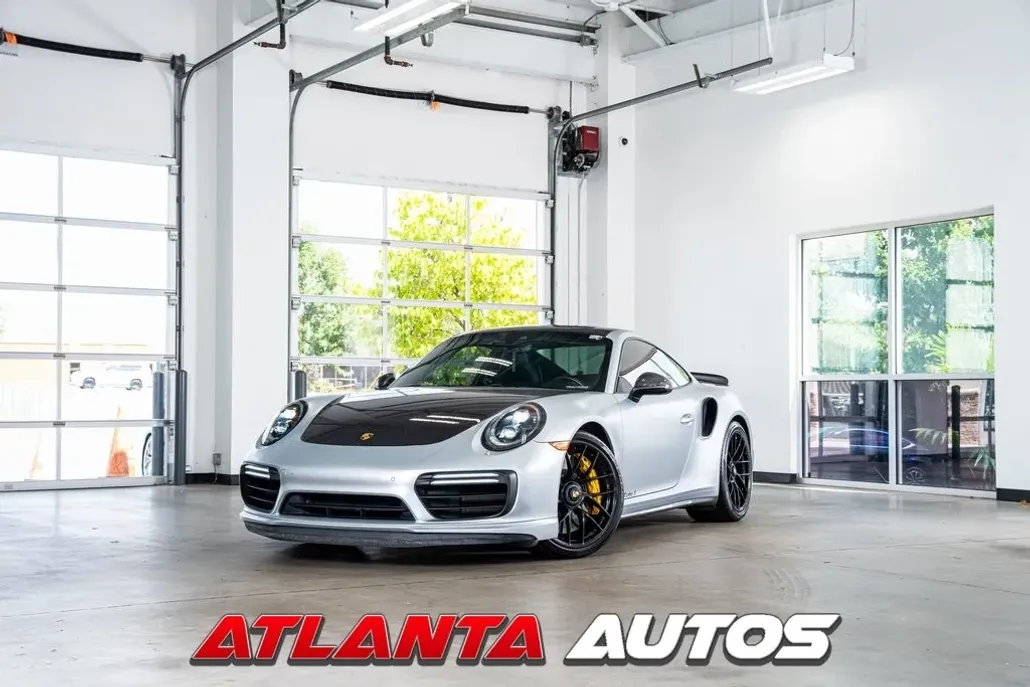 2017 Porsche 911 Turbo S photo 1