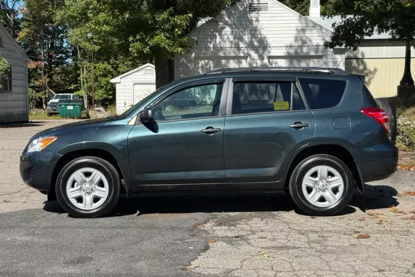 2011 Toyota RAV4 Sport photo 1