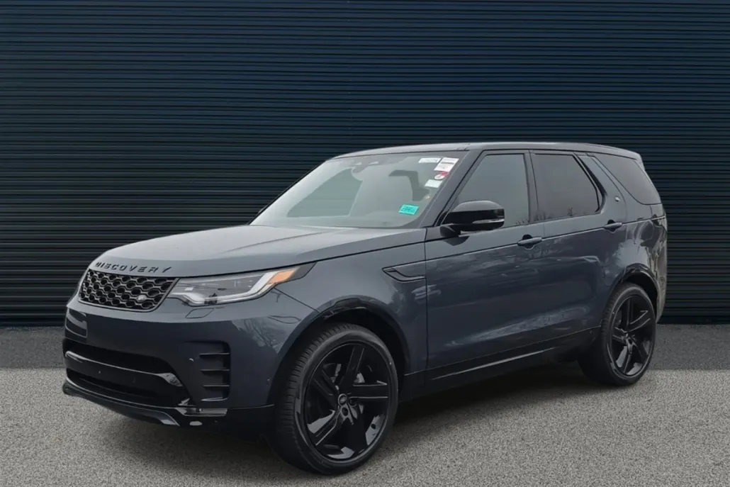 2025 Land Rover Discovery P300 Dynamic SE photo 1