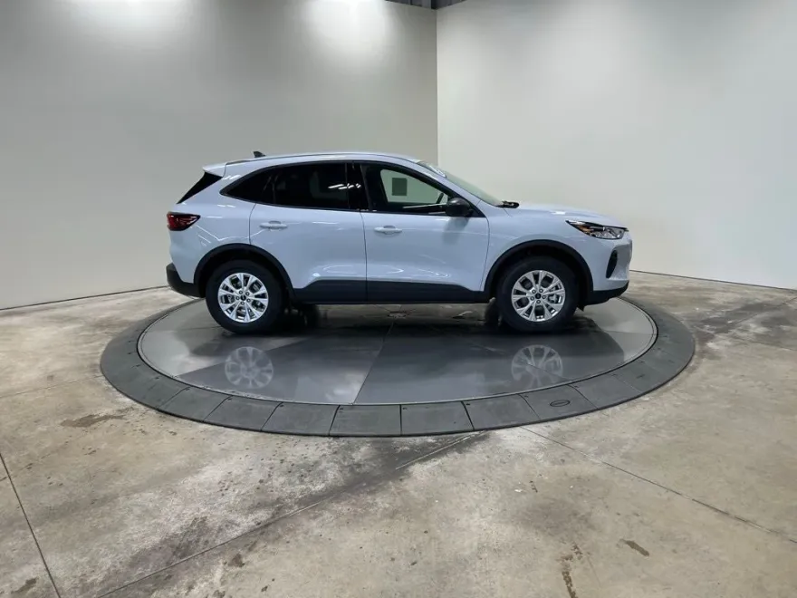 2026 Ford Escape Active photo 1
