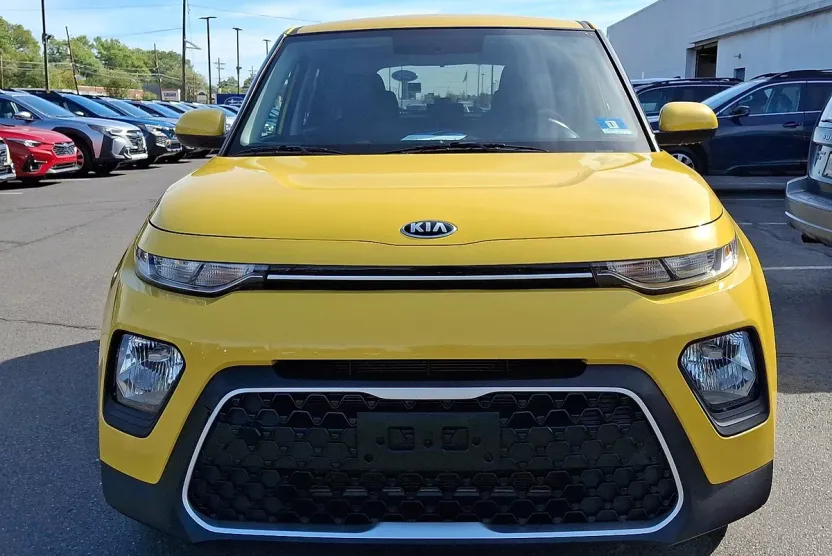 2020 Kia Soul LX photo 1