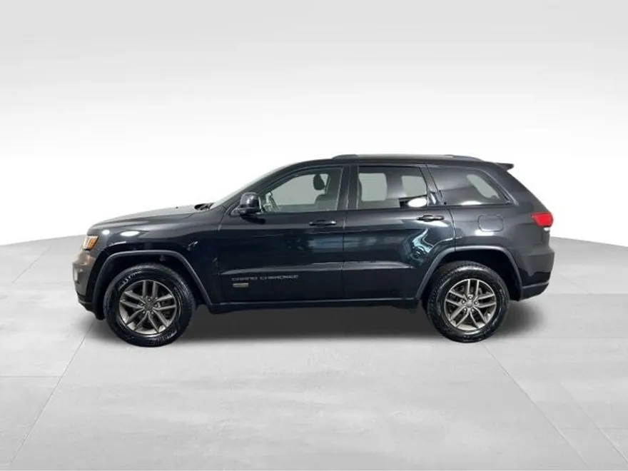 2016 Jeep Grand Cherokee Laredo photo 1