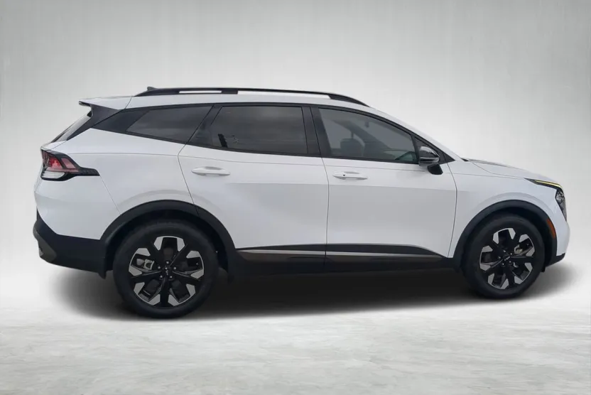 2023 Kia Sportage X-Line photo 1
