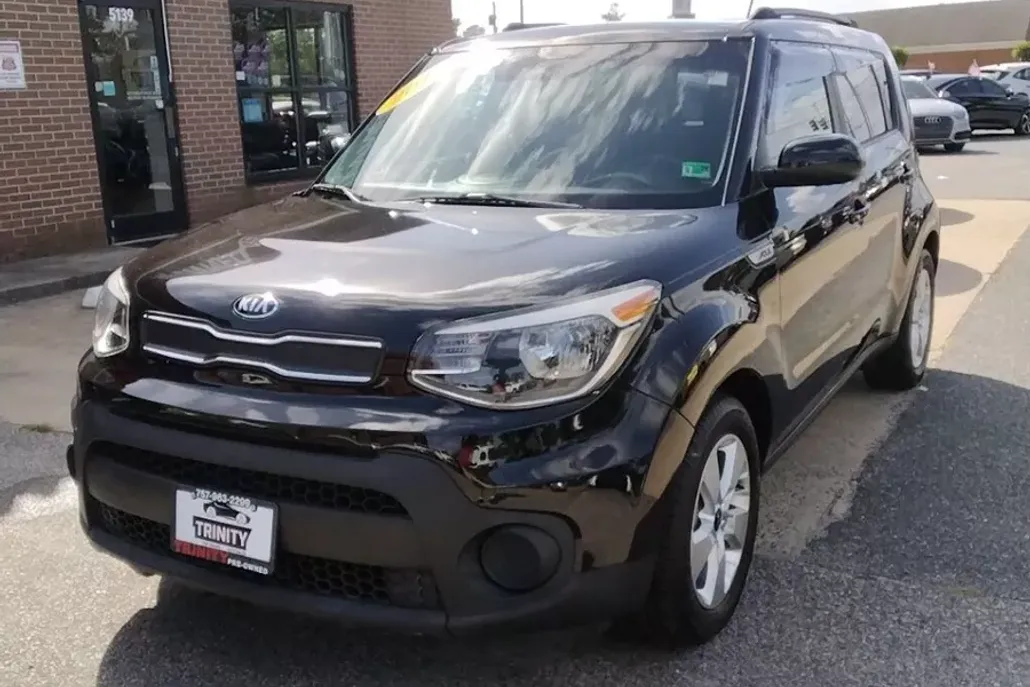 2017 Kia Soul Base photo 1