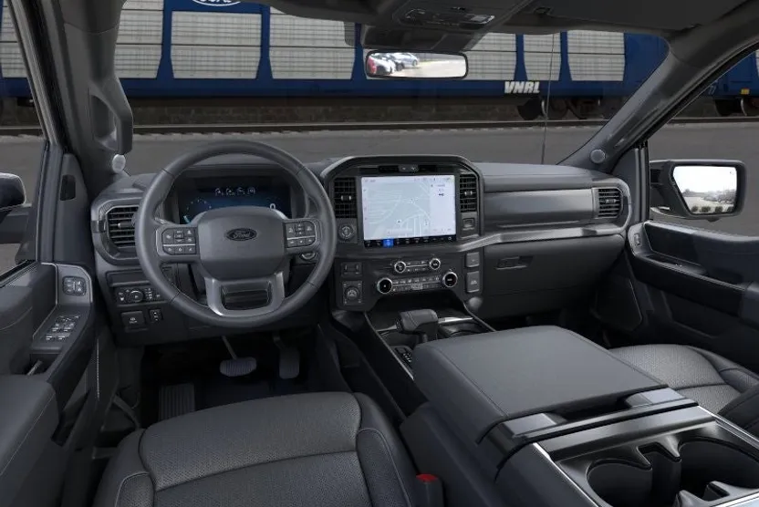 2025 Ford F-150 Lariat photo 1