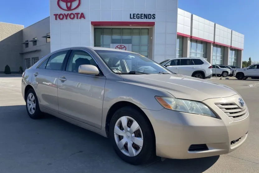 2007 Toyota Camry LE photo 1