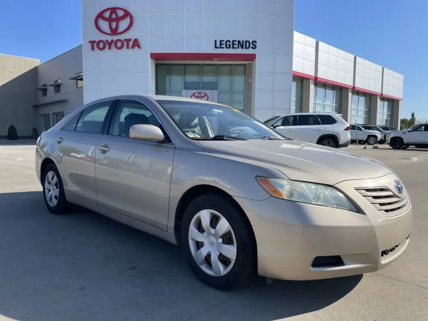 2007 Toyota Camry LE photo 1
