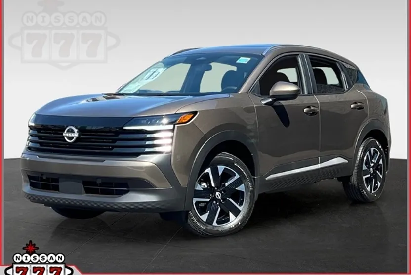 2025 Nissan Kicks SV photo 1