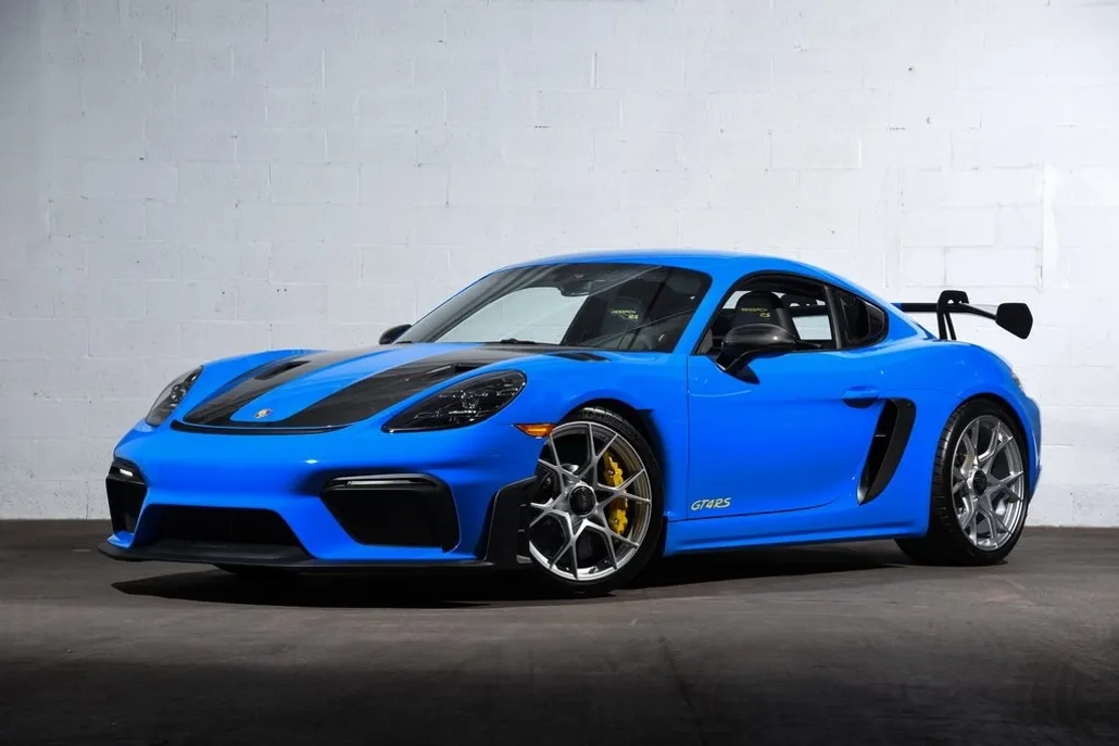 2025 Porsche Cayman GT4 RS photo 1