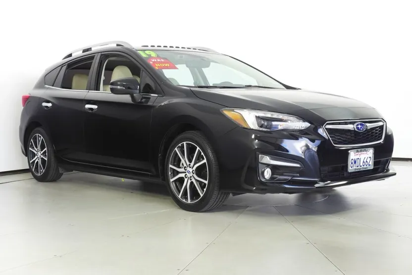2019 Subaru Impreza 2.0i Limited photo 1