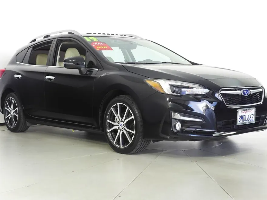 2019 Subaru Impreza 2.0i Limited photo 1
