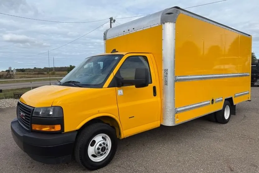 2021 Gmc Savana 3500 Cutaway photo 1