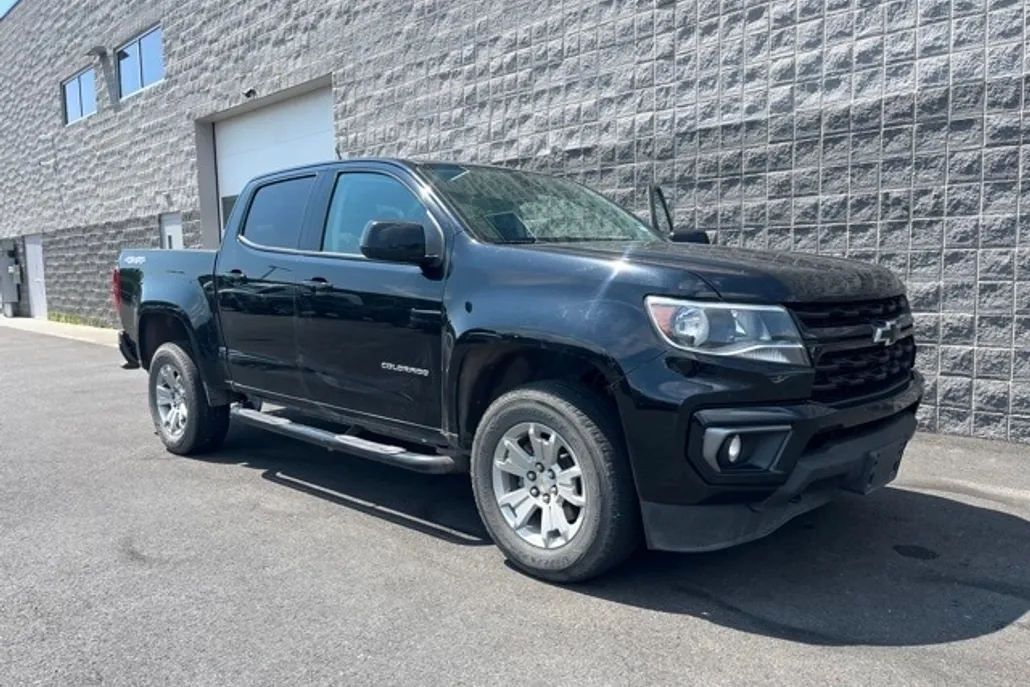 2022 Chevrolet Colorado LT photo 1