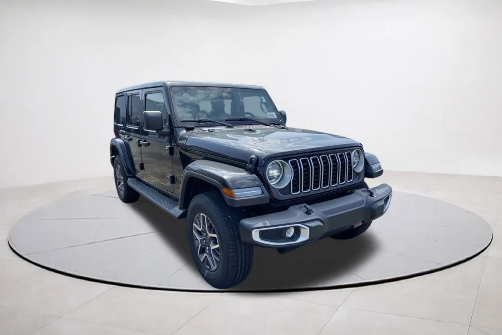 2025 Jeep Wrangler Sahara photo 1
