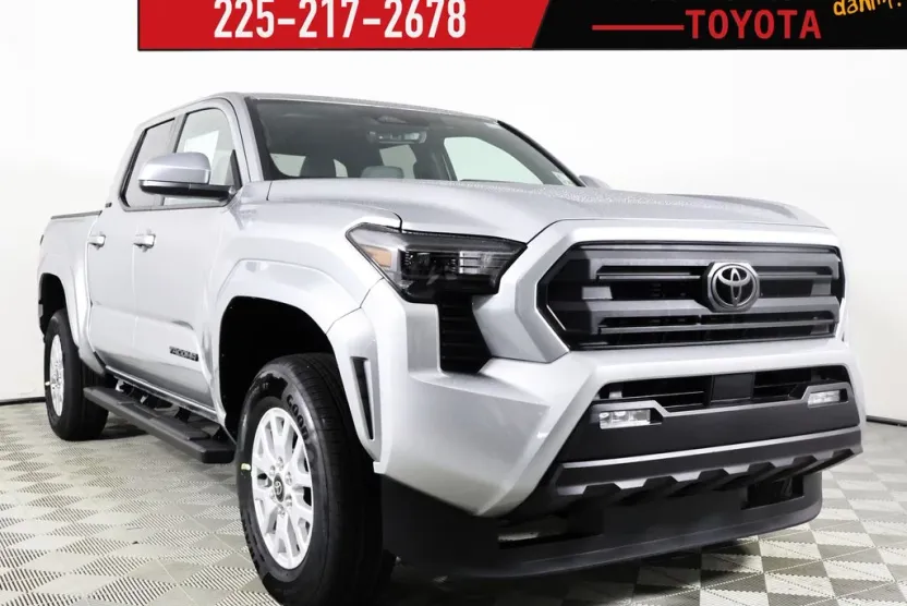 2025 Toyota Tacoma SR5 Double Cab photo 1