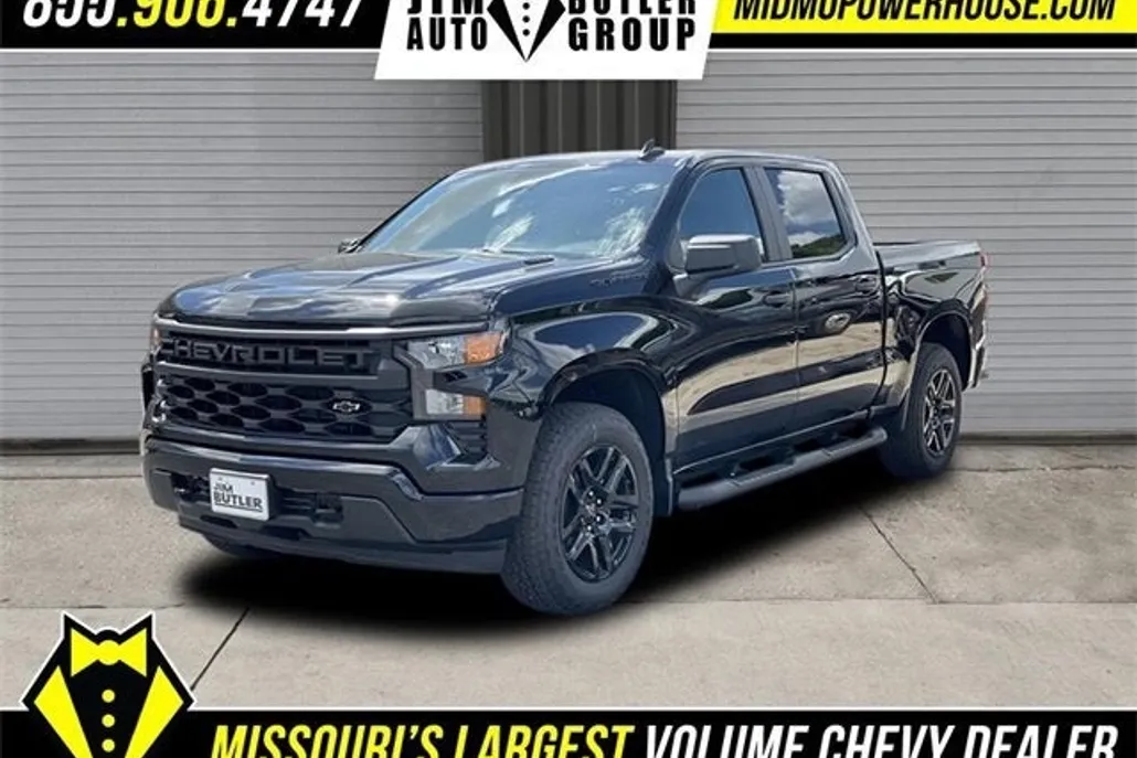 2025 Chevrolet Silverado 1500 Custom photo 1