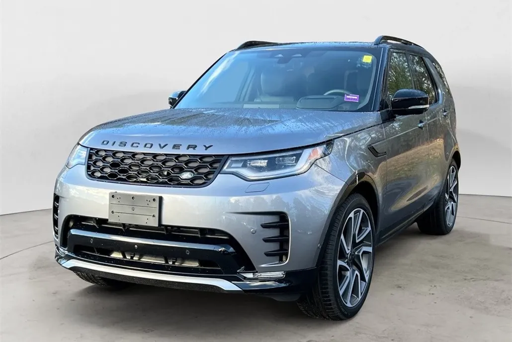 2025 Land Rover Discovery SE photo 1