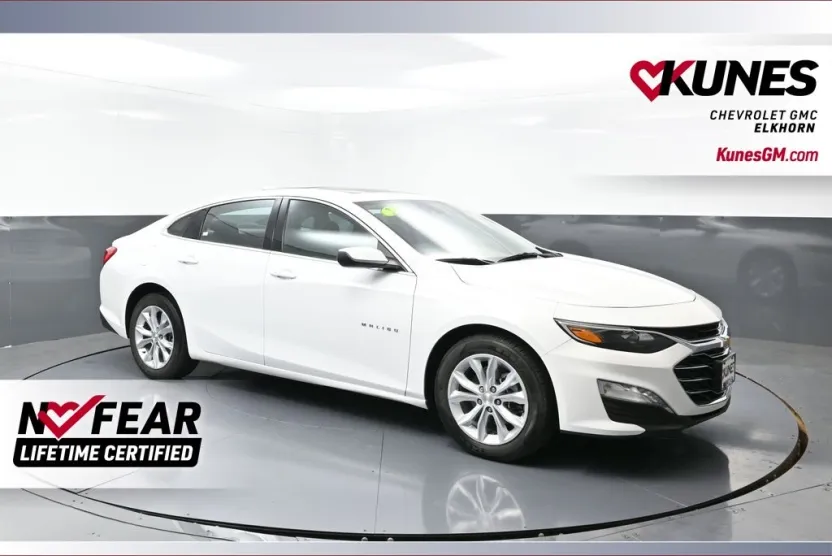 2024 Chevrolet Malibu 1LT photo 1