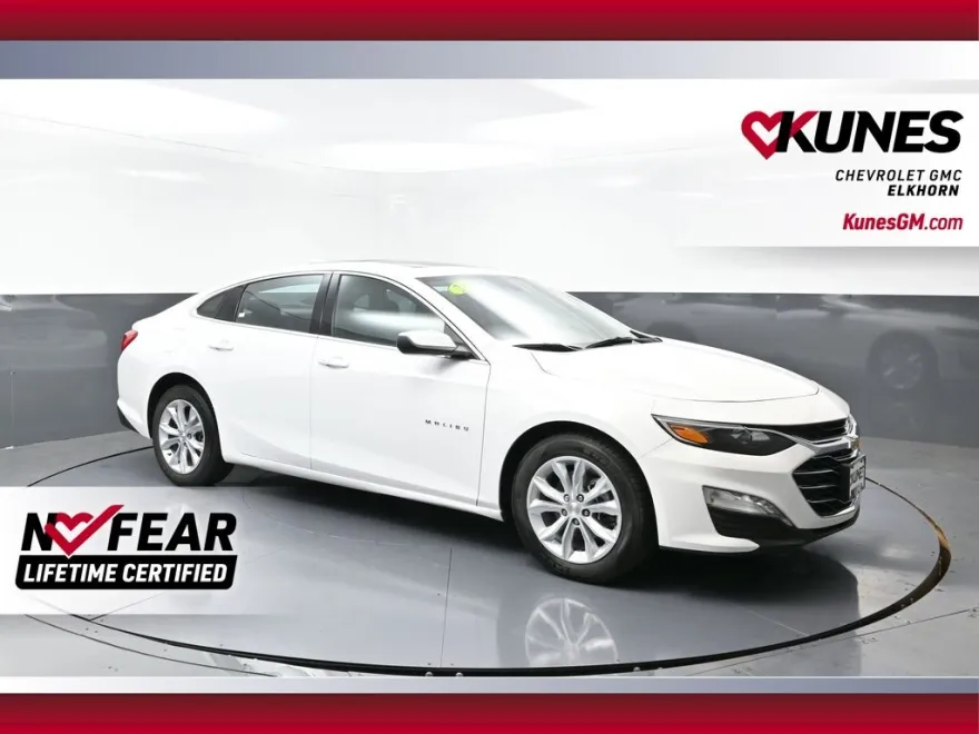 2024 Chevrolet Malibu 1LT photo 1