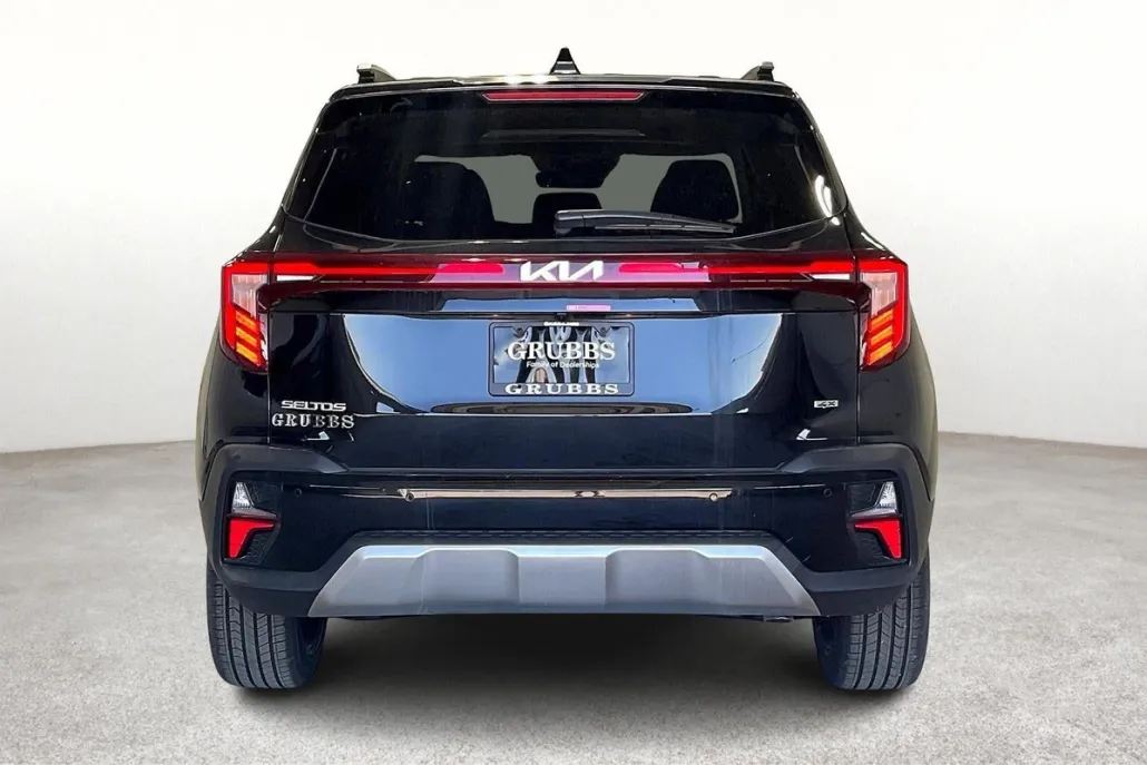 2026 Kia Seltos SX photo 1